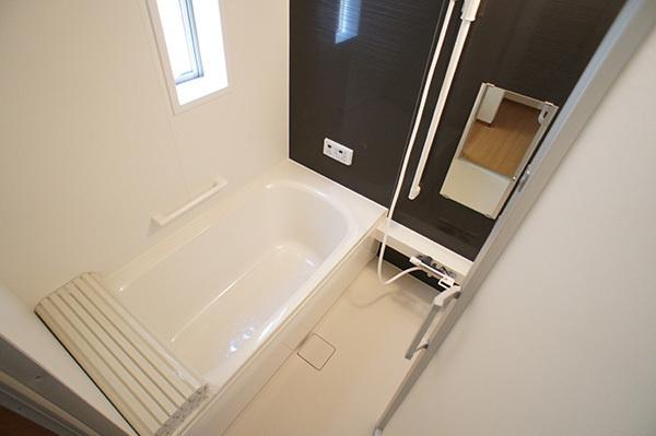 Bathroom. Achieve a comfortable bath time dated bathroom dryer