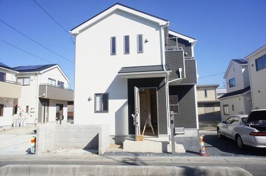 Local appearance photo. Building appearance