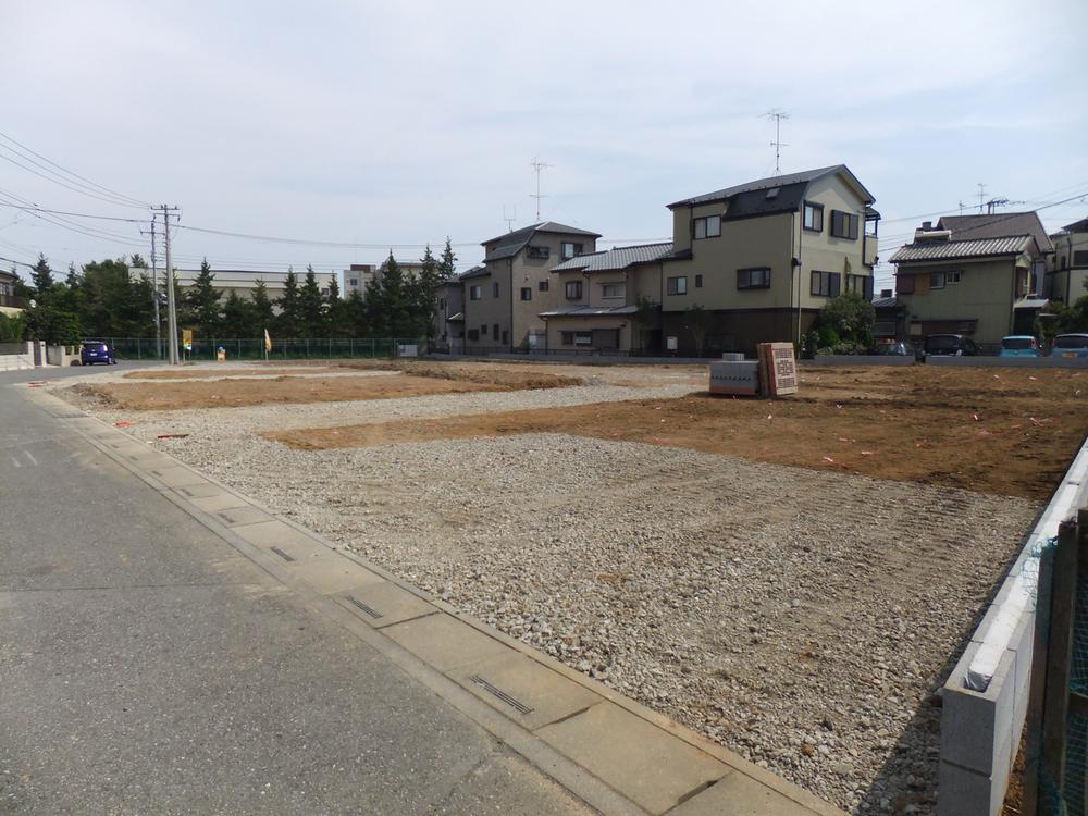 Local photos, including front road. Local (September 2013) Shooting