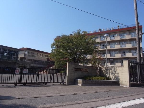 Junior high school. Nishihara junior high school (about 450m)