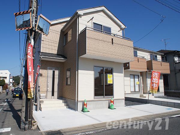 Local appearance photo. Building 3