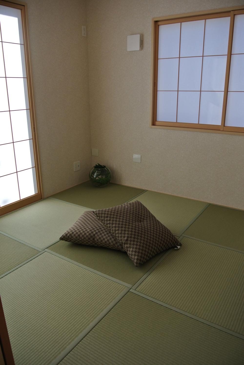 Non-living room. Indoor (12 May 2013) Shooting