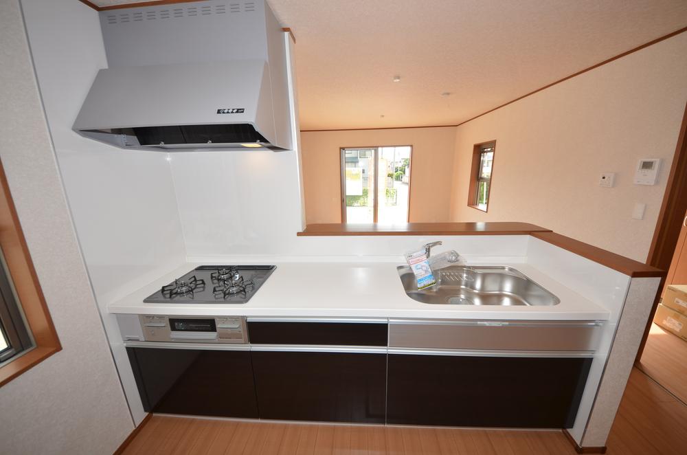 Building 3 ・ Face-to-face kitchen