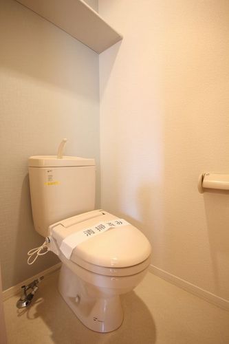 Toilet. It becomes a heating function with toilet.