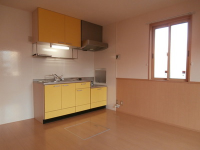 Kitchen.  ☆ Two-burner gas stove installation Allowed ☆ 