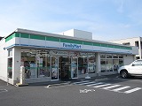 Convenience store. 140m to Family Mart (convenience store)