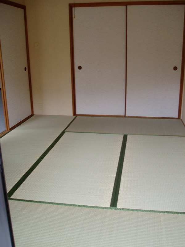 Other room space. Japanese-style room ・ Tatami new