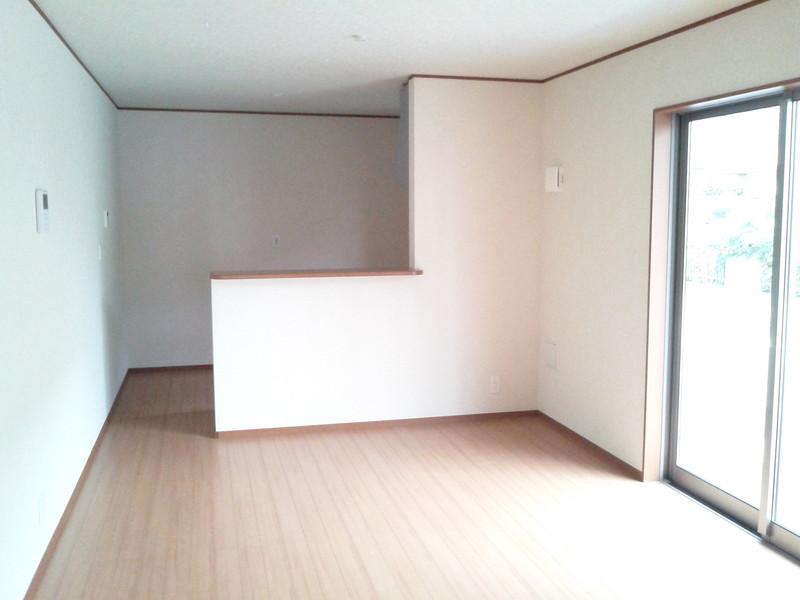 Living. 7 Building Living