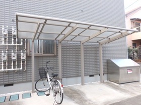 Other common areas. Bicycle parking lot with a roof (bicycle parking free)