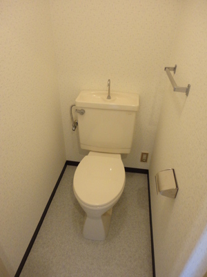 Toilet. Other Room No. reference photograph