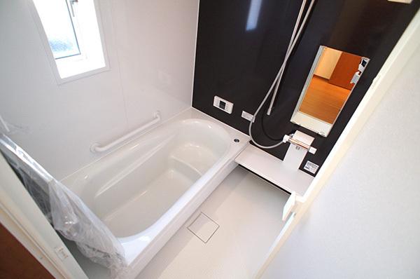 Bathroom. Indoor (12 May 2013) Shooting Building 2