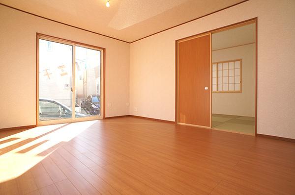 Living. Indoor (12 May 2013) Shooting Building 3