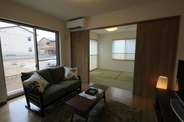 Other introspection. Room (August 2012) shooting