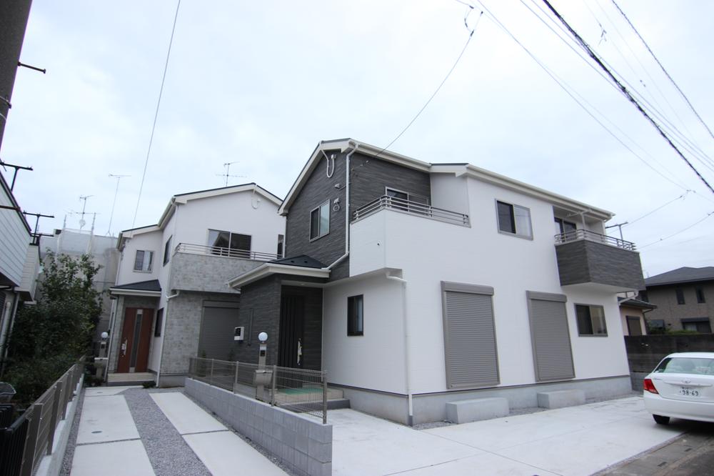 Local appearance photo. Local (10 May 2013) Shooting