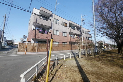 Building appearance. Wanted shop Town housing Omiya ⇒ [048-648-3580]