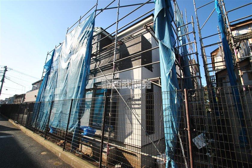 Local appearance photo. Local (10 May 2013) Shooting