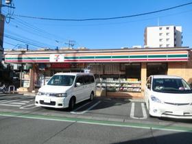 Convenience store. 220m to Seven-Eleven (convenience store)