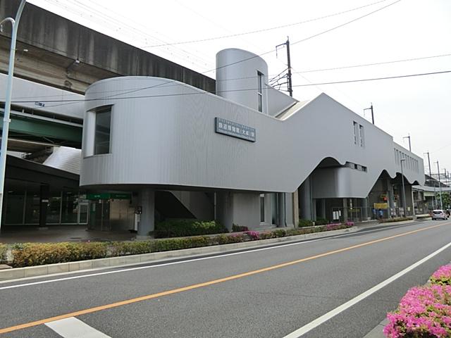 station. New Shuttle 2080m to the Train Museum Station