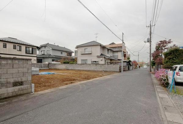 Local photos, including front road