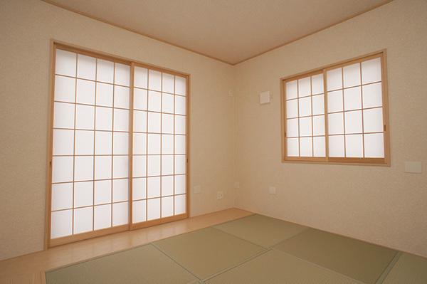 Non-living room. 7 Building