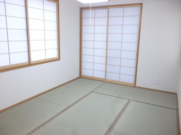 Non-living room. First floor 6-mat Japanese-style room