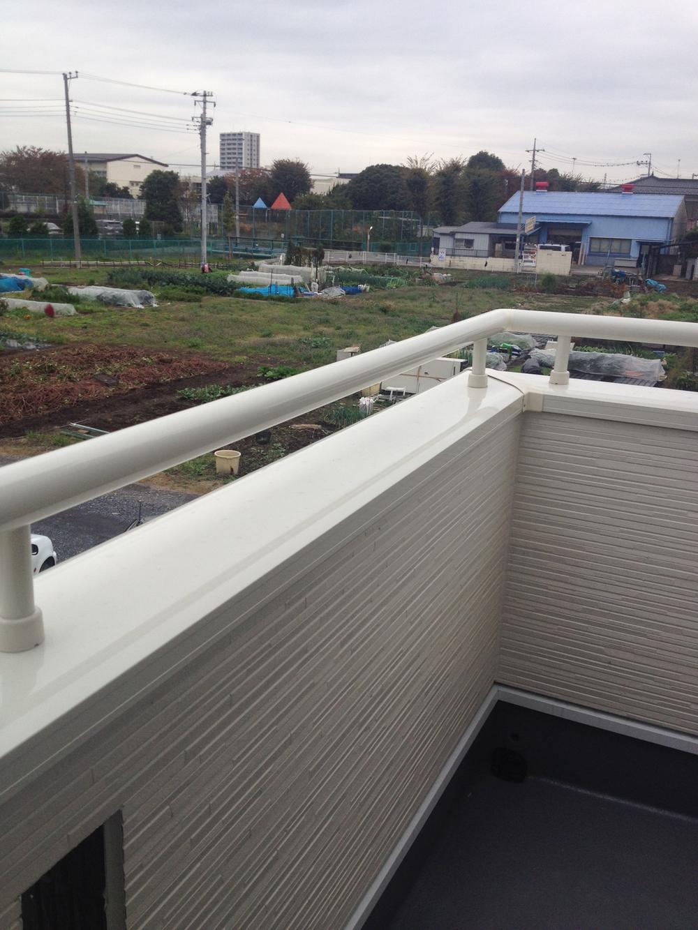 View photos from the dwelling unit. Indoor (11 May 2013) Shooting