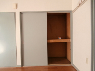 Living and room.  ☆ 1F storage ☆