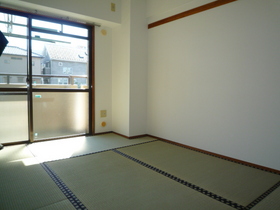 Living and room. Japanese-style room 6 quires