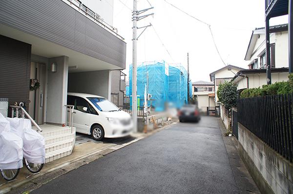 Local photos, including front road. Local (12 May 2013) Shooting