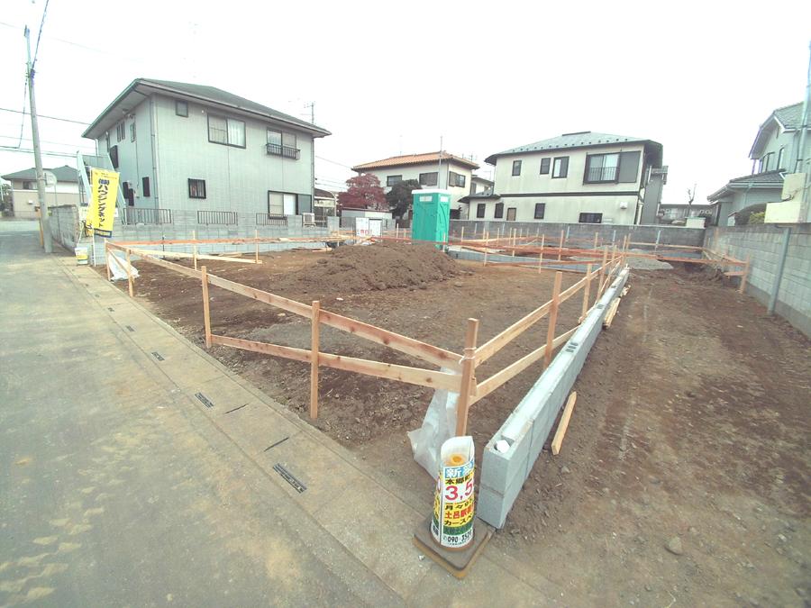 Local photos, including front road. Building 2 We offer the same use the finished model house of this property. Please feel free to contact us. 