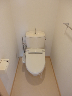 Toilet. Other Room No. (inverted type) reference photograph