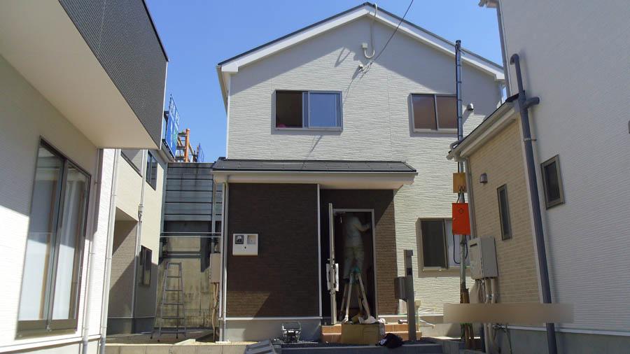 Local appearance photo. Was building completed. Such as the actual image from per yang, We have to wait all the time so you can see directly. 