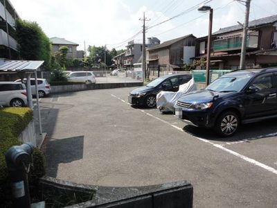 Parking lot