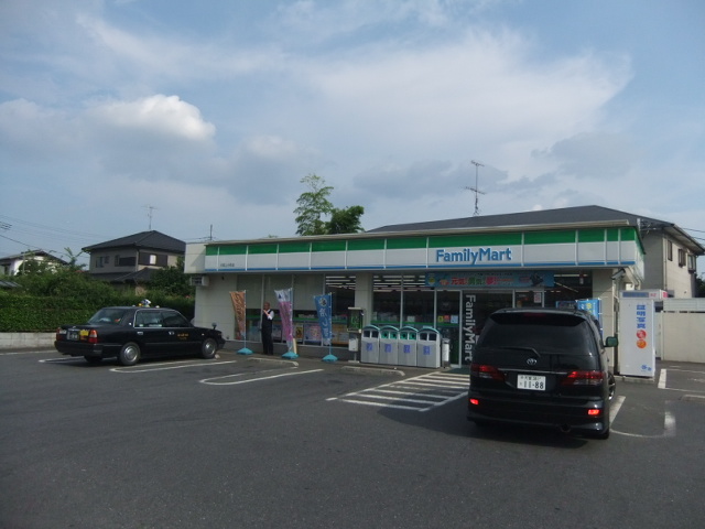 Convenience store. FamilyMart Saitama Miyamae-cho store (convenience store) to 361m