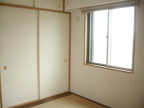 Other. Japanese-style room (approximately 4.5 tatami mats)