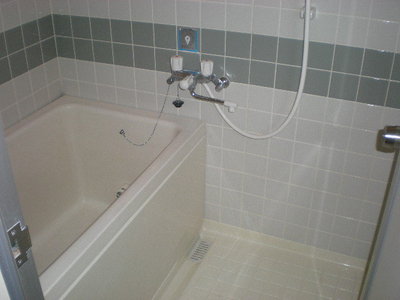 Bath.  ※ 301, Room reference photograph With reheating function!