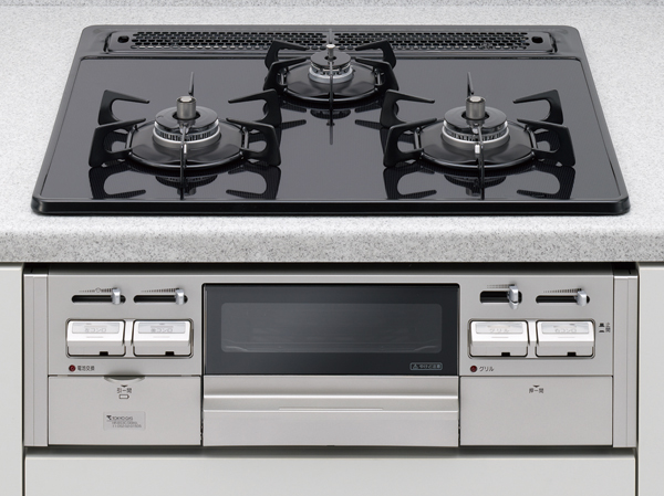 Kitchen.  [Two short beeps and a stove] The cooking situation to determine equipped with a Si sensor gas and flame to self-regulation. It is also a clever stove with cooking timer or double-sided baking waterless grill.