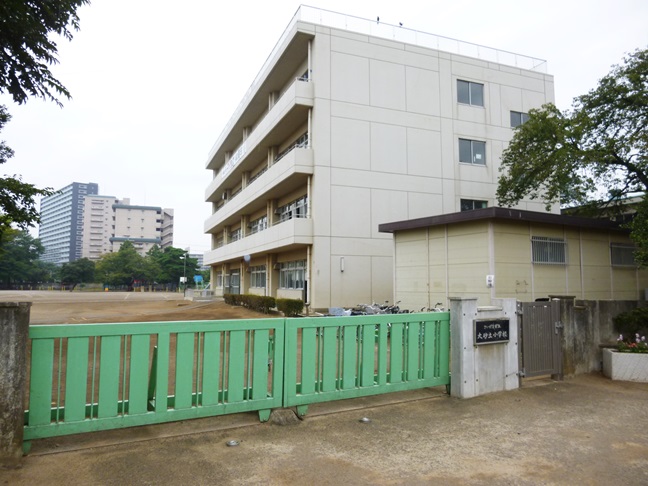 Primary school. 359m until the Saitama Municipal Daisuna soil elementary school (elementary school)