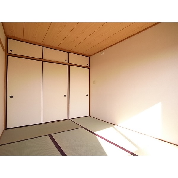 Other room space. Japanese-style room 6 quires