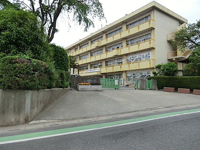 Primary school. 1350m until the Saitama Municipal Omiya Bessho Elementary School