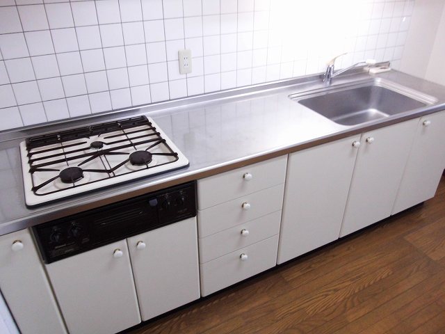 Kitchen. System kitchen