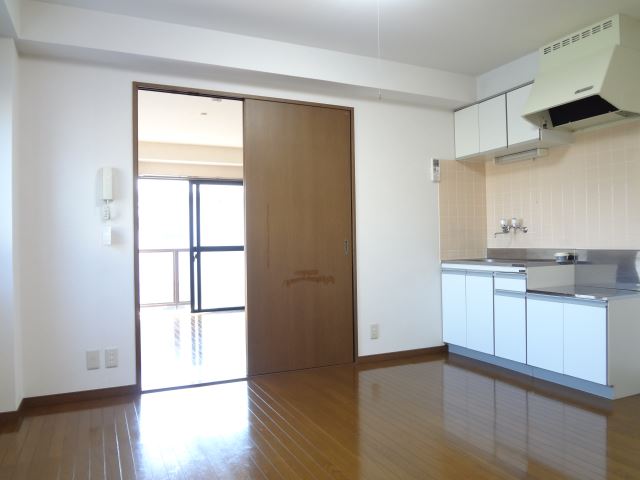 Living and room. Spacious living ~ ☆