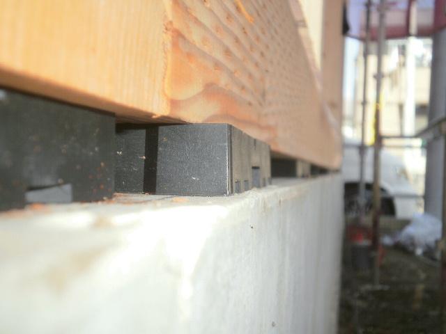 Construction ・ Construction method ・ specification. (4) Basic packing method (by the conventional method, 1.5 ~ Exert twice the ventilation performance, Strength is further improved by eliminating the narrowing-out vent. In addition with a 10 year warranty termites)