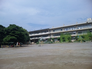 Primary school. 746m until the Saitama Municipal Daisuna soil elementary school (elementary school)