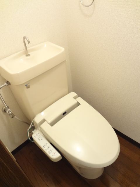 Toilet. Toilet with Uosshuretto