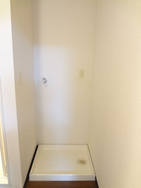 Other room space. It is indoor washing machine Storage