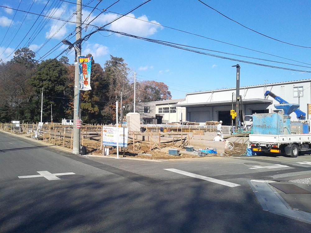 Local appearance photo. Local (12 May 2013) Shooting