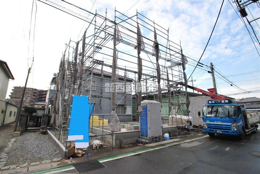 Local photos, including front road. Local (12 May 2013) Shooting Foundation work completed. It is finally completion of framework.