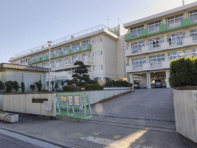 Primary school. Shibahara to elementary school 816m