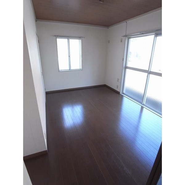 Living and room. Western-style 6 tatami flooring